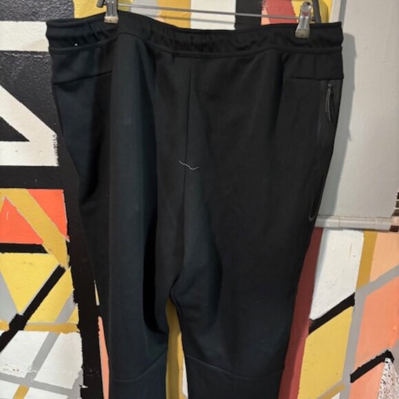 Men's Big and Tall Nike Tech - Picture 2 of 2